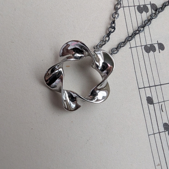 Stamped 925 Silver Necklace with Knot Pendant - Picture 8 of 11